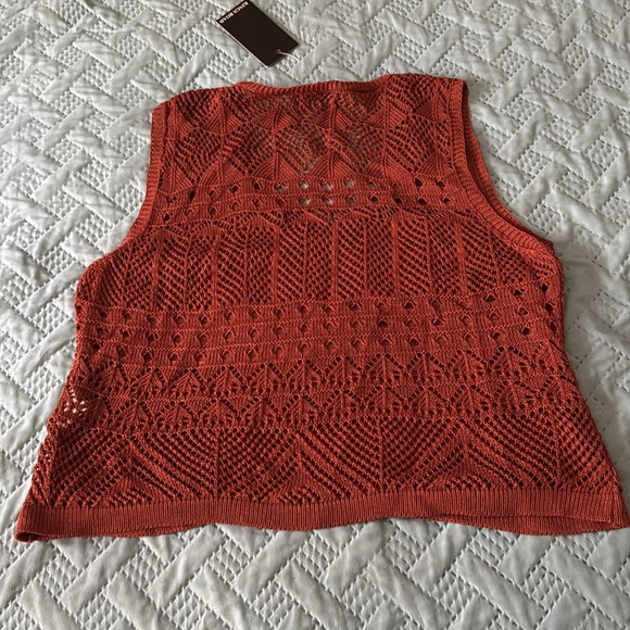 Sweater skirt & vest set - Picture 10 of 13